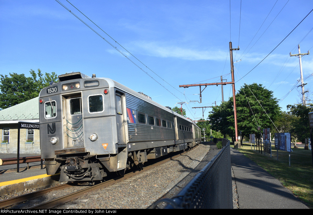 A westbound NJT train glides into the depot with the 1514 leading 